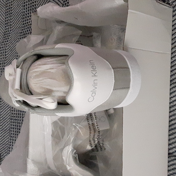 Calvin Klein Neto Suede Sneakers.Brand New In Original Box!!! - Picture 4 of 6